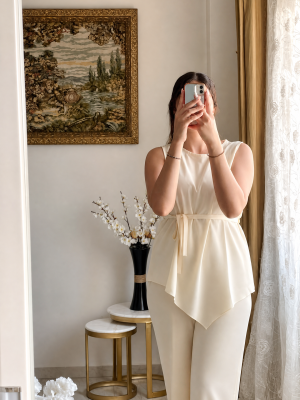 Ensemble Chloée – Chic & Élégant en Crêpe