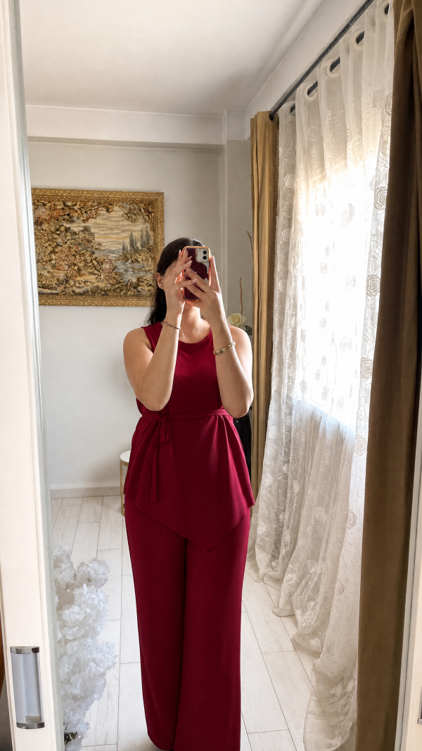 chloeé grena Ensemble Chloée – Chic & Élégant en Crêpe