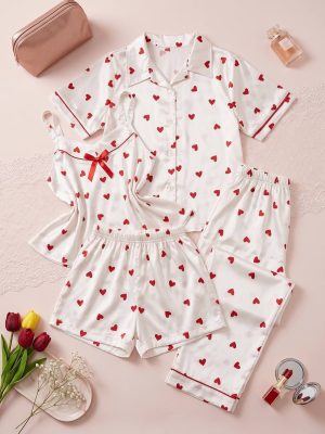 Ensemble Pyjama 4 Pièces en Satin – Élégance Romantique à Motif Cœurs