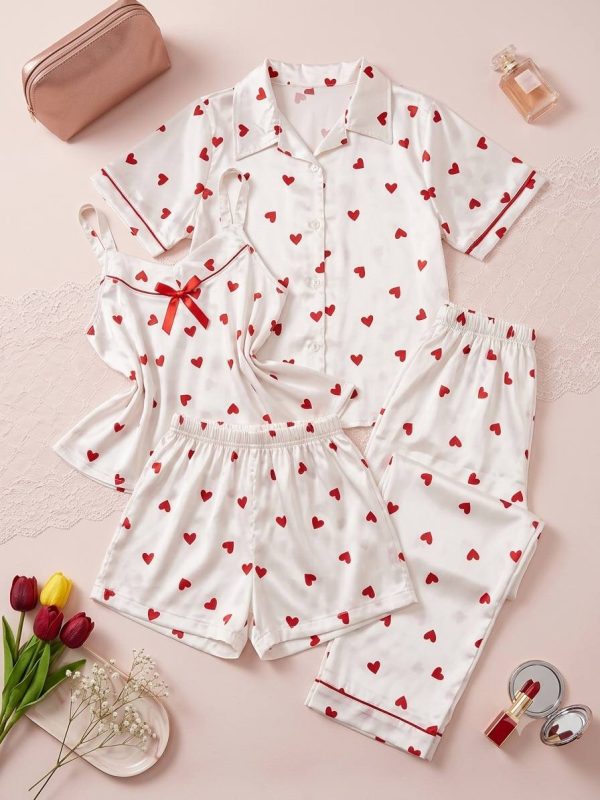 Ensemble Pyjama 4 Pièces en Satin – Élégance Romantique à Motif Cœurs